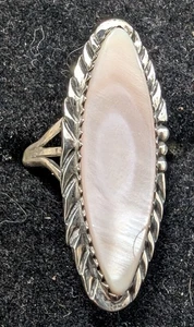 Vintage Sterling Silver Pink Mother of Pearl Shell w side Three Beads Sizes 6.5 - Picture 1 of 5