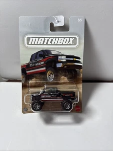 Camioneta Chevy Silverado 2025 Matchbox negra 4x4 exclusiva de Walmart - Imagen 1 de 3