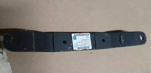 GENUINE VAUXHALL OMEGA B 2.5 2.6 3.0 3.2 REAR ENGINE MOUNTING / CROSSMEMBER - Picture 1 of 3