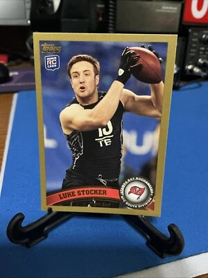 2011 Topps Gold /2011 Luke Stocker #196 Rookie RC - Image 1 of 4