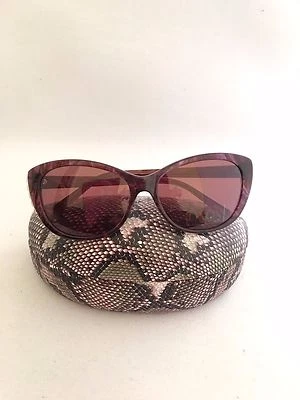 Nuevas gafas de sol 100 % auténticas XOXO AX00002 CIRUELA 57-15-135 con estuche original Foto 1 de 4