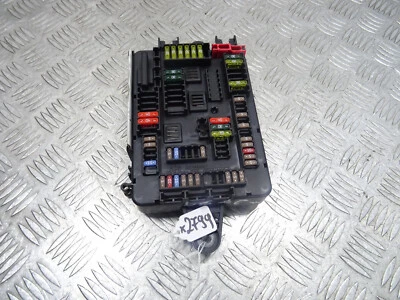 2013 BMW 3 SERIES 320D MK6 F30 4DRS SALOON REAR FUSE RELAY BOX *2799 - Image 1 of 4