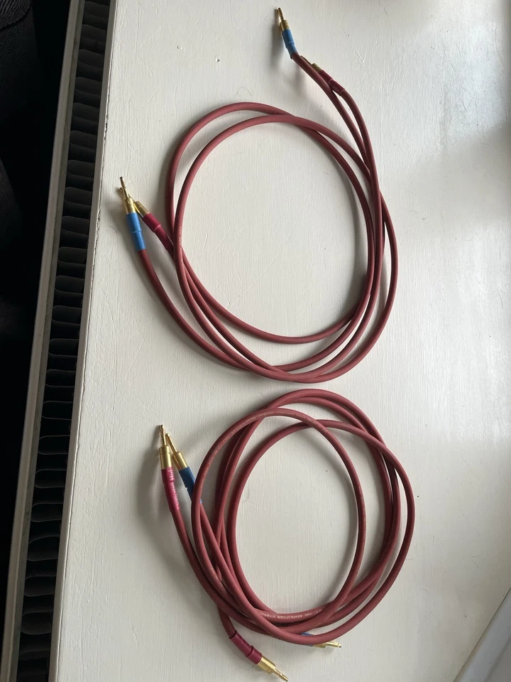 Van Den Hul - Revolution Hybrid Stereo Pair 2-2; 1.5m Set Original Vdh Plugs - Image 1 of 4