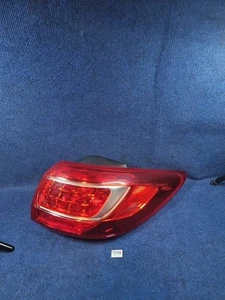 KIA SPORTAGE MK3 REAR DRIVER RIGHT SIDE LED TAIL R924023W0 2010-2015 - Picture 1 of 10
