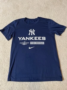 New York Yankees Nike Dri Fit T-Shirt Men’s Small Playoffs The Bronx - Picture 1 of 3