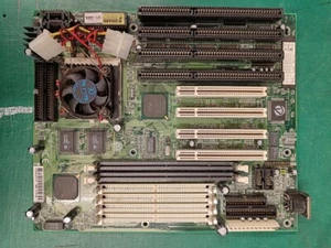 Carte mère DTK GMB-P57IPS-V0 Intel TX PCI ISA Socket 7 AT + CPU Pentium 200MMX - Photo 1/2