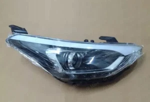 Faro para HYUNDAI i20 ACTIVE 2ª GENERACIÓN, i20 ELITE 2ª GENERACIÓN, Lado Derecho - Imagen 1 de 3
