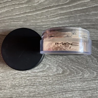 MAC Magically Cool Liquid Powder *TRUTH & LIGHT* (24g/0.84oz) NWOB- *VERY RARE* - Image 1 of 4