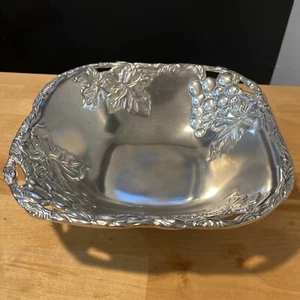 ARTHUR COURT 2001 Grape Pattern Square Aluminum Bowl - Picture 1 of 11