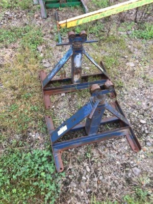 ПОДСТАВКА ДЛЯ КАТУШКИ CURRENT TOOL 670 СРЕДНИЙ ВИНТОВОЙ ТИП - Изображение 1 из 4