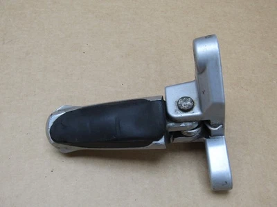 Reposapiés izquierdo bmw k1200rs 2000 56.608 millas (8271) Foto 1 de 4