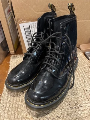 Doc Martens AirWair 11821 8 глаз боевые ботинки из черной кожи женский размер 10 мужчин 9 - Изображение 1 из 4