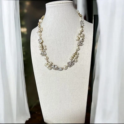 J. Collar distintivo de perlas de imitación y cristal tono dorado CREW JC545 Foto 1 de 4