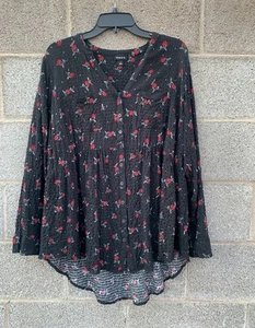 Torrid 1 Emma Tunic Shirt Button Front Black Red Floral Crinkle Knit Size 1x - Picture 1 of 10