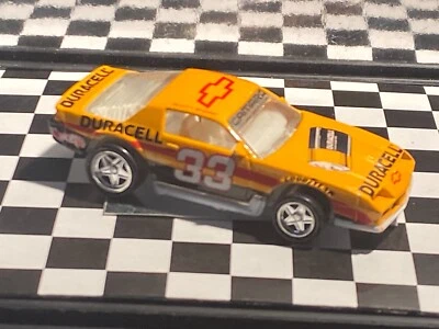 1/64 1983 CHEVROLET CAMARO #33 DURACELL YELLOW SCOTT SHARP M11 Foto 1 de 4