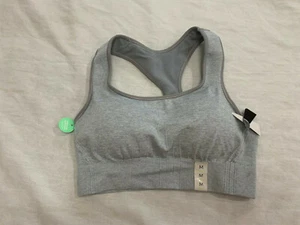 NWT CHAMPION WOMENS SPORTS SEAMLESS BRA SIZE M - Picture 1 of 3