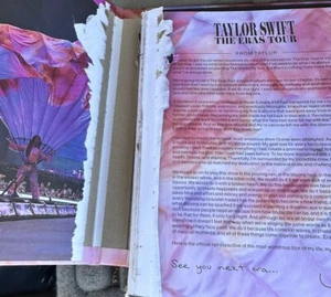 Das offizielle Taylor Swift Die Epochen Tourbuch Ziel exklusiv - Bild 1 von 6