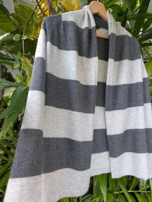 Theory 100% cashmere cardigan shawl sweater S stripe quiet luxury gray white - Image 1 of 4