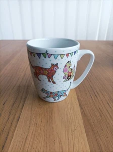 Queen's China Tasse "The Caravan Trail - Festival Cats" - Bild 1 von 6