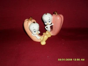 Lenox Tweety Salt & Pepper Shakers Set - Picture 1 of 2