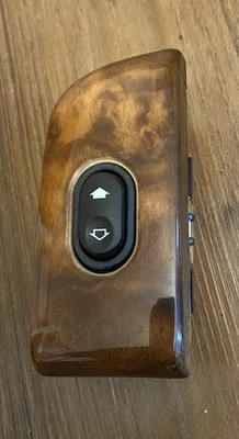 JAGUAR XK8 96-06 PASSENGER SIDE DOOR WINDOW SWITCH CONTROL RIGHT OEM - Image 1 of 2