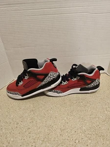 Nike Air Jordan Spizike Low Gym Red-Black-Wolf Grey Sz 4y FQ3950-600 - Picture 1 of 10