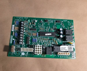 Placa de control del horno Emerson D156245P01 50V51-507-02 - Imagen 1 de 3