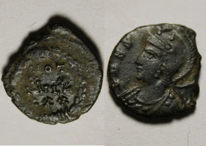 Constantine 330 AD Genuine ancient Roman coin VRBS ROMA Laurel wreath of success - Picture 1 of 4