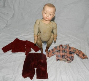 Vintage 13,5" große moderne Spielzeugpuppe mit Kleidung - Zusammensetzung + Stroh gefüllt - Bild 1 von 12