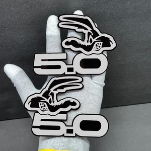 COYOTE 5.0 Emblem Badges White On Black Fender Angry Aggressive Racing Set of 3 - Bild 1 von 3