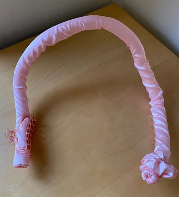 Lockenstab Lockenwickler Stoff rosé mit Haarklammer Satin Heatless Curler - Bild 1 von 3