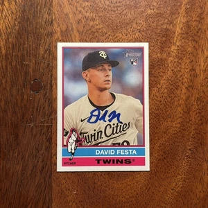 David Festa handsignierte 2025 Topps Heritage Signed Card #249 - Minnesota Twins - Bild 1 von 2