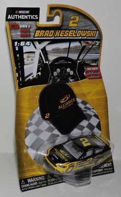 Brad Keselowski #2 Alliance Nascar Authenticics 2017 1:64 con imán de tapa de pozo Foto 1 de 3