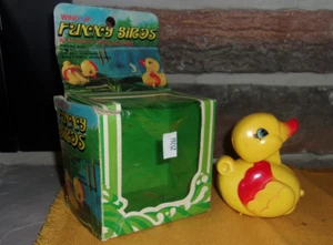 Vintage WInd Up Funky Birds In Original Box - Picture 1 of 2