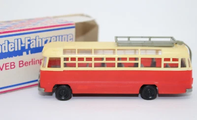 dm1620, Alter HERR Berlinplast  ex. DDR Ikarus 31 BUS Reisebus TOP OVP 1:87 H0 - Bild 1 von 4