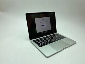 APPLE Macbook A2159 I5-8257U 8 GB RAM 128 GB ENGLISH,QWERTY UK - Afbeelding 1 van 1