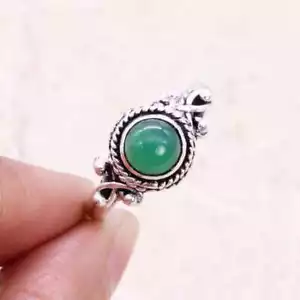 Delightful Green Onyx 925 Silver Plated Ring of US Size 6.75 Ethnic - Picture 1 of 2