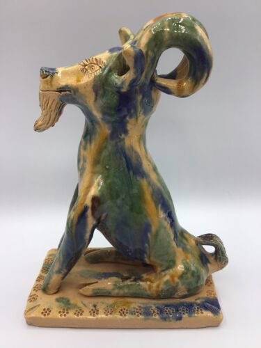 Rare excellent Billy Ray Hussey North Carolina Earthenware Pottery Sitting Goat