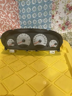 Velocímetro cluster medidor instrumento Dodge Stratus 2001-2003 04760992AH - Imagem 1 de 4