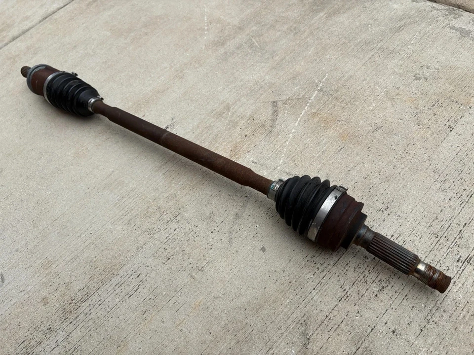 OEM, 2007-2008 Caliber & 2007-2017 Compass, Patriot Rear Right CV Axle Shaft Foto 1 de 4