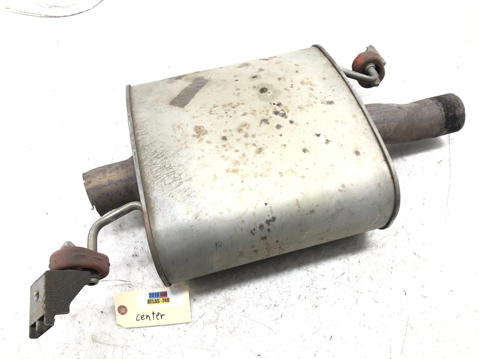 2018-2022 VOLKSWAGEN ATLAS 3.6L EXHAUST CENTER MUFFLER RESONATOR PIPE OEM CUT - Image 1 of 4