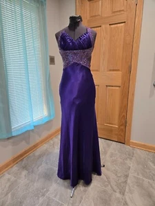 DAVE & JOHNNY By LAURA RYNER Purple Sequin Gown 0/0 - Picture 1 of 6