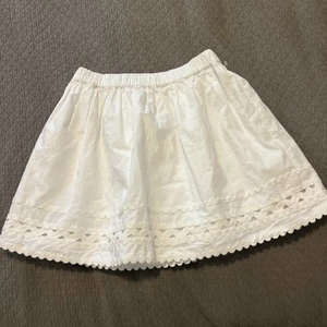 Crew cuts Adorable White Girls Skirt Size Medium, 8. New With Tag - Picture 1 of 3