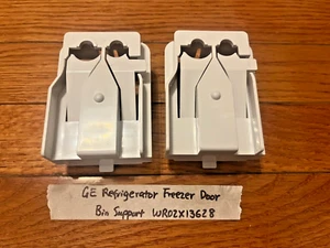 Cantidad 2 GE Refrigerador Congelador Contenedor Soporte WR02X13628 para GE PWE23KGDBBB - Imagen 1 de 2