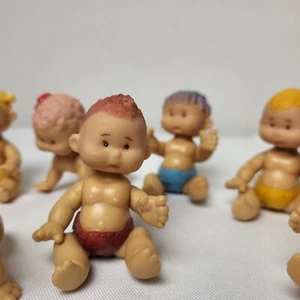 Lot de mini poupées Yaourtini collection poupées de jeu rares X8 pièces très bon état 7,5 cm Royaume-Uni - Photo 1/17