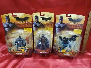2005 Mattel DC - Batman Begins - Roto Blade , Power Punch Batman Figures - Picture 1 of 12