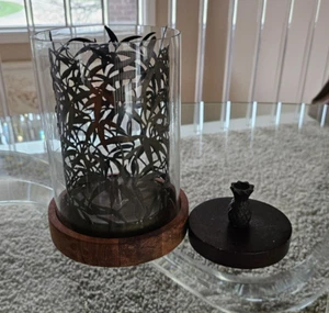 TOMMY BAHAMA Glass & Iron Palm Leaf Cage Candle Holder W/ Pineapple Top 8" x 5" - Picture 1 of 9