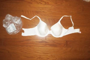 38B VINTAGE ❤️ VICTORIA'S SECRET SEAMLESS ❤️ BH PERFEKT VOLLFLÄCHIG ❤️ WEISS - Bild 1 von 4