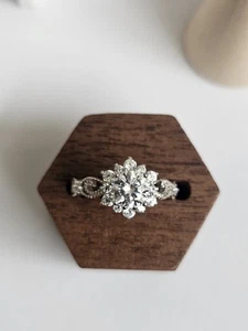 The Winter Bloom - Moissanite & 18k Gold-Plated Silver Ring - Picture 1 of 6