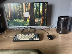 Apple Mac Pro 6,1 6-Core Xeon CPU, 32GB RAM, Dual D500 3GB Graphics, 512GB NVMe - Photo 1/8